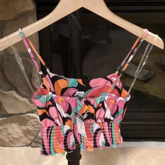 🐣  Babydoll Pattern Super Cute Swirl Top ~ NWT - Picture 2 of 3